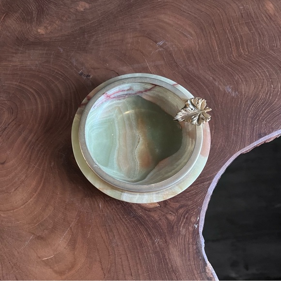 Vintage Brass Leaf Marble Ashtray - Picture 2 of 4